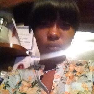 Meet your Posher, Leslie